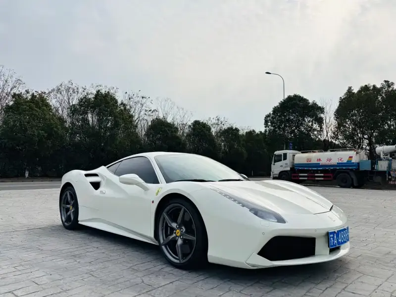 Ferrari 488, 2019