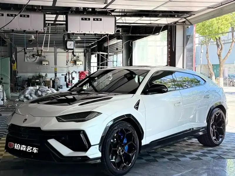Lamborghini Urus, 2020