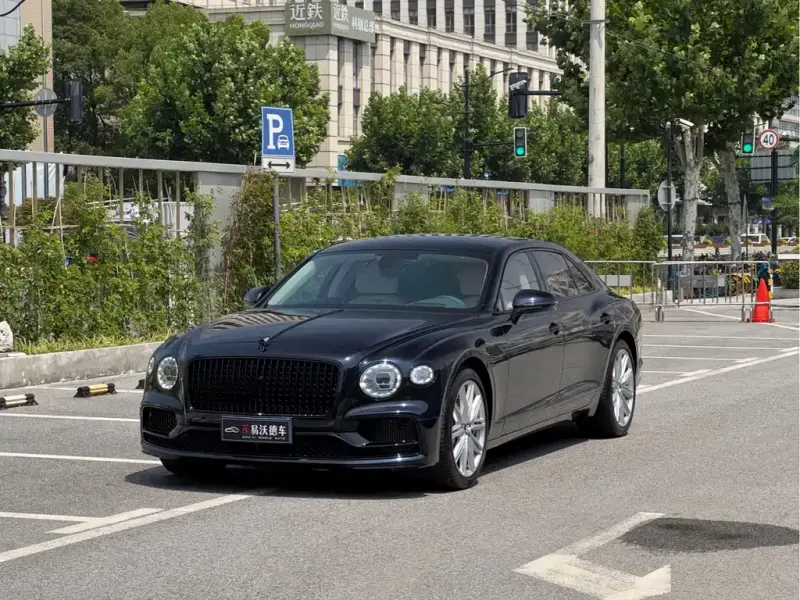 Bentley Flying Spur, 2024
