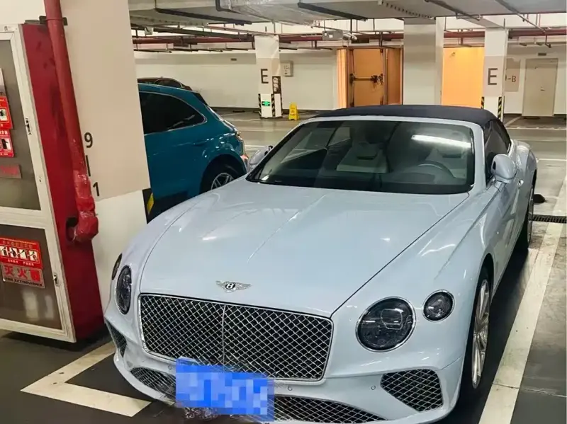 Bentley Continental, 2022
