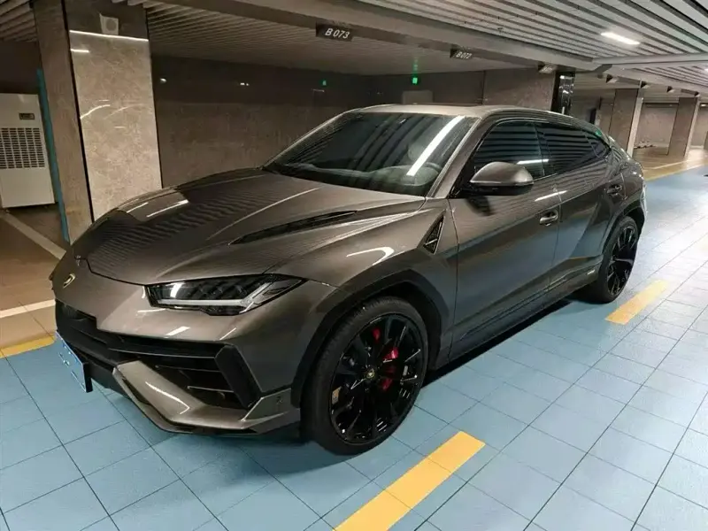 Lamborghini Urus, 2024