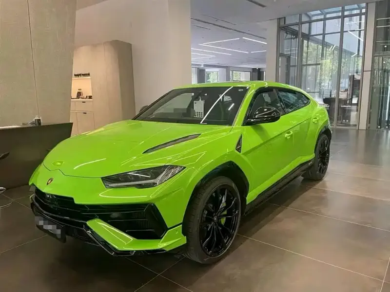 Lamborghini Urus, 2024