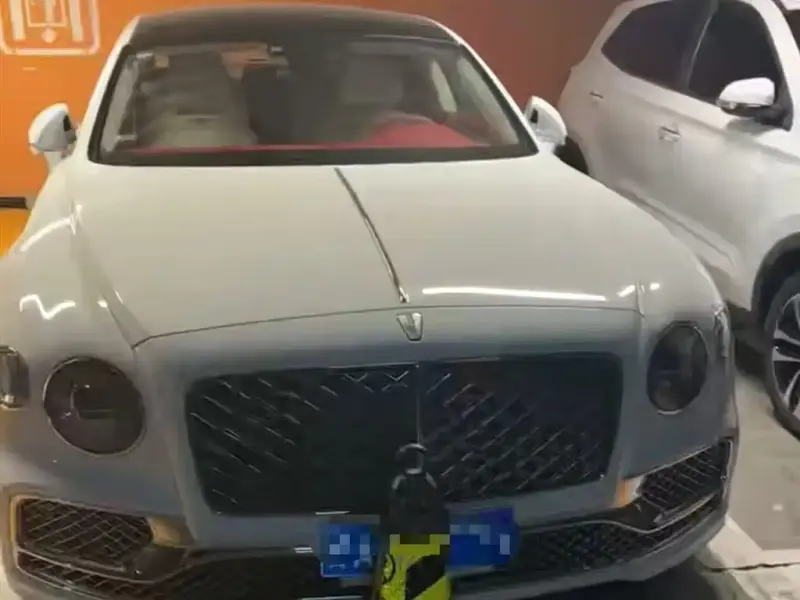 Bentley Flying Spur, 2026