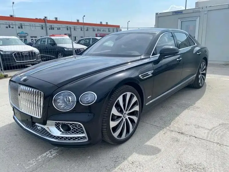 Bentley Flying Spur, 2023