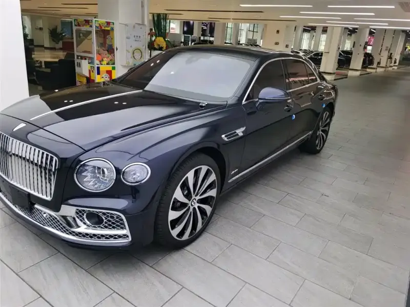 Bentley Flying Spur, 2024