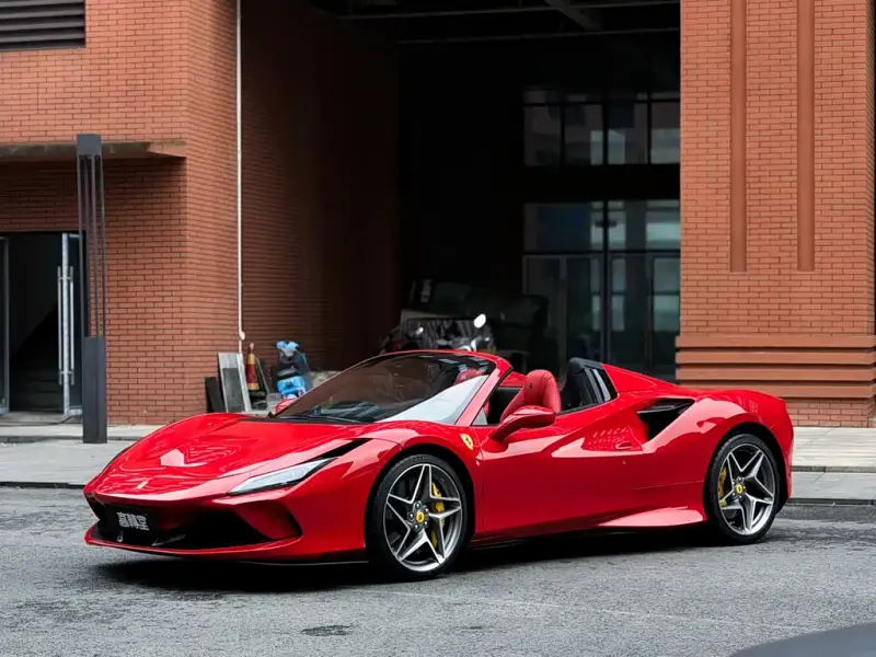 Ferrari F8, 2022 — фото 1
