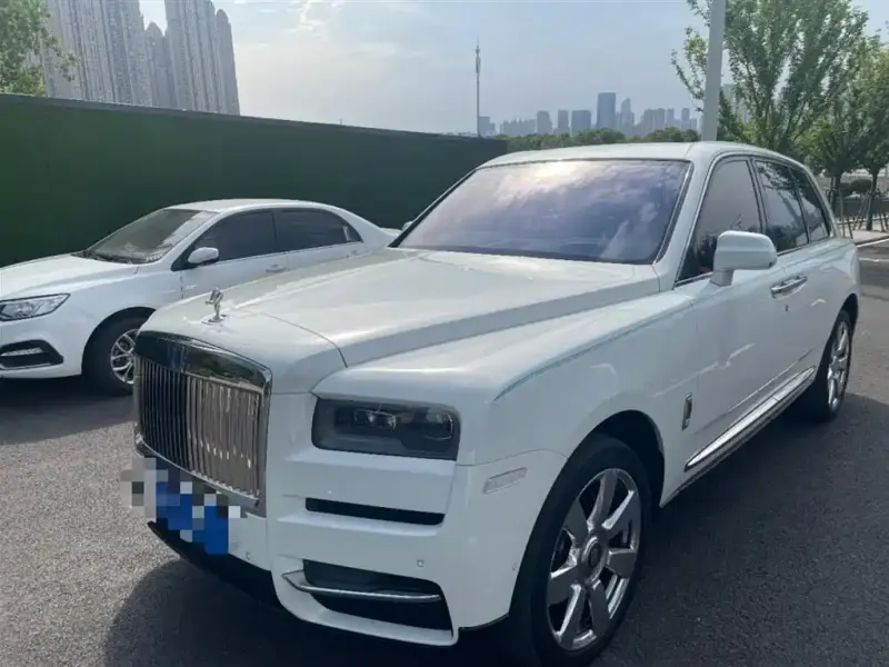 Rolls-Royce Cullinan, 2021
