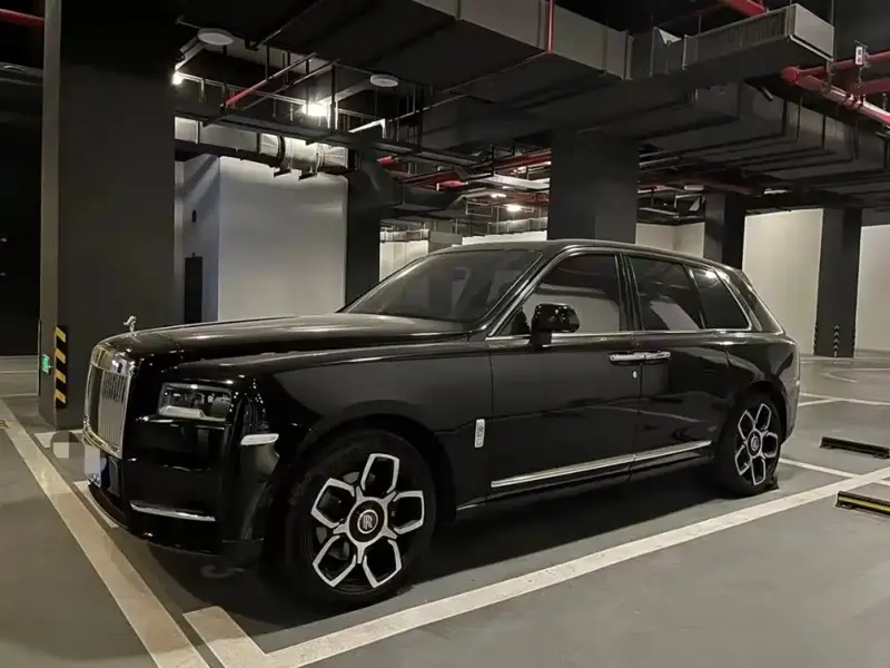 Rolls-Royce Cullinan, 2019