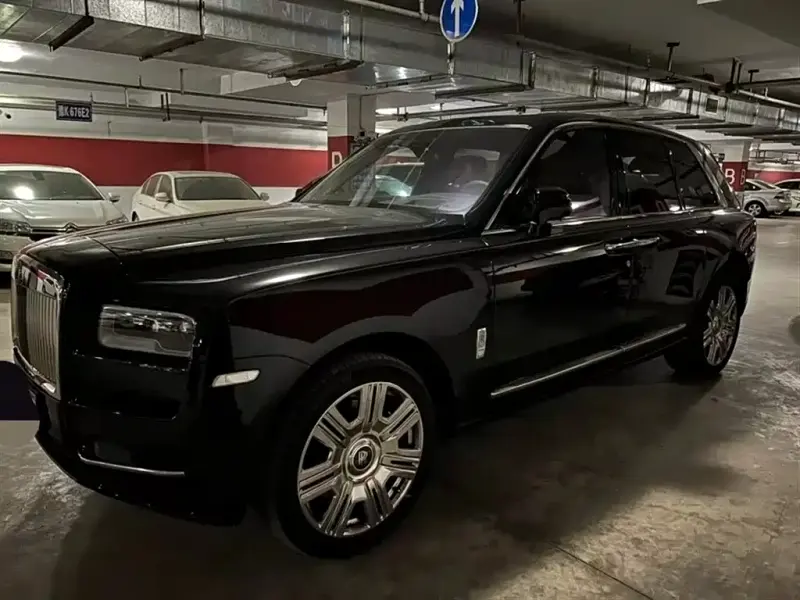 Rolls-Royce Cullinan, 2020