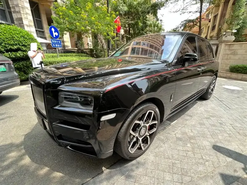 Rolls-Royce Cullinan, 2020