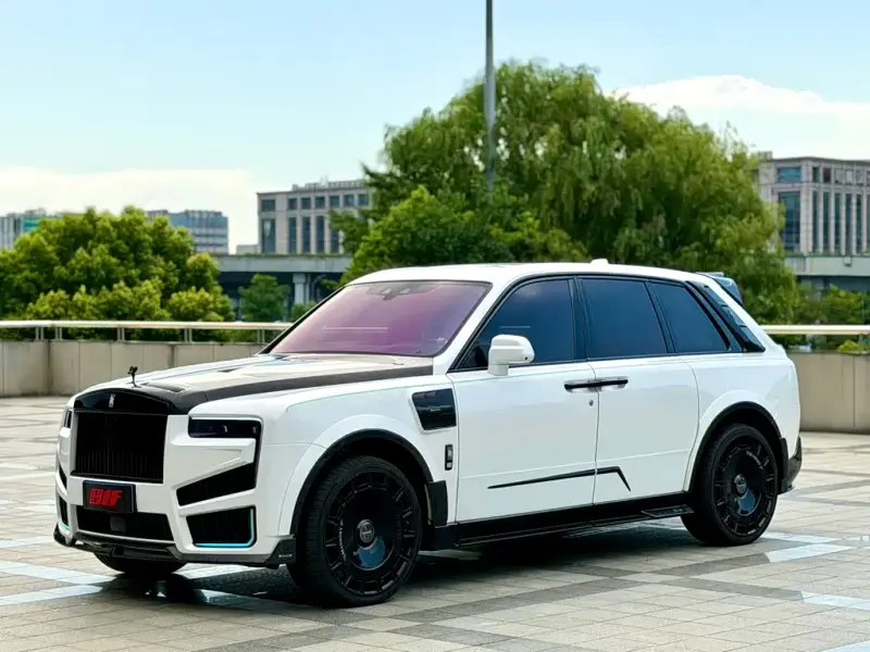 Rolls-Royce Cullinan, 2023