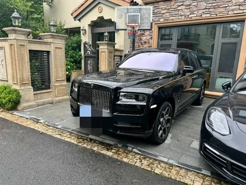 Rolls-Royce Cullinan, 2023