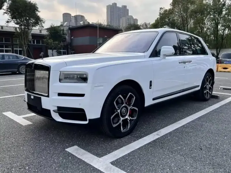 Rolls-Royce Cullinan, 2024