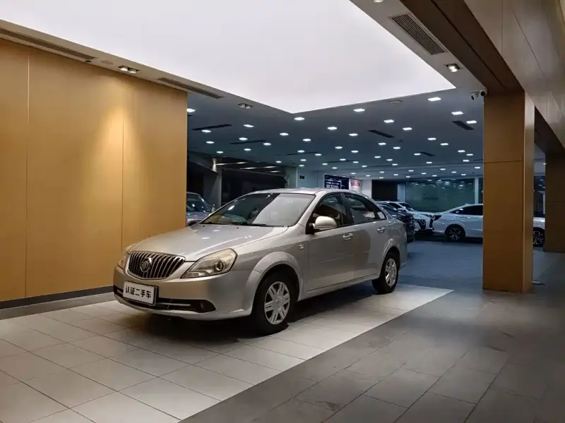Buick Excelle, 2013