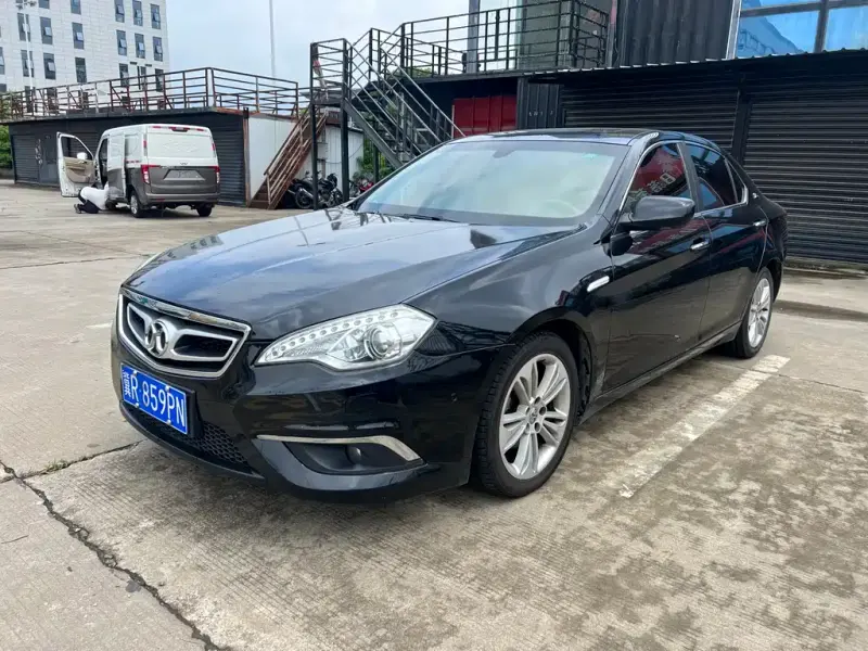 BAIC Senova D70, 2015 — фото 1