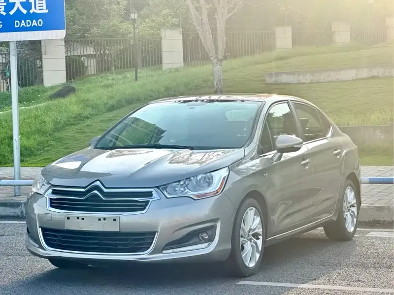 Citroen C4L, 2015