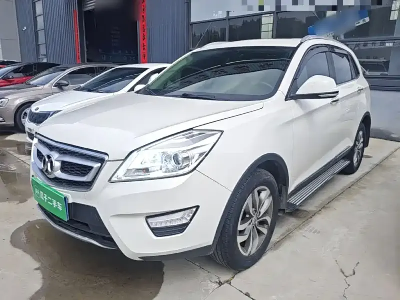 BAIC Senova X65, 2015 — фото 1