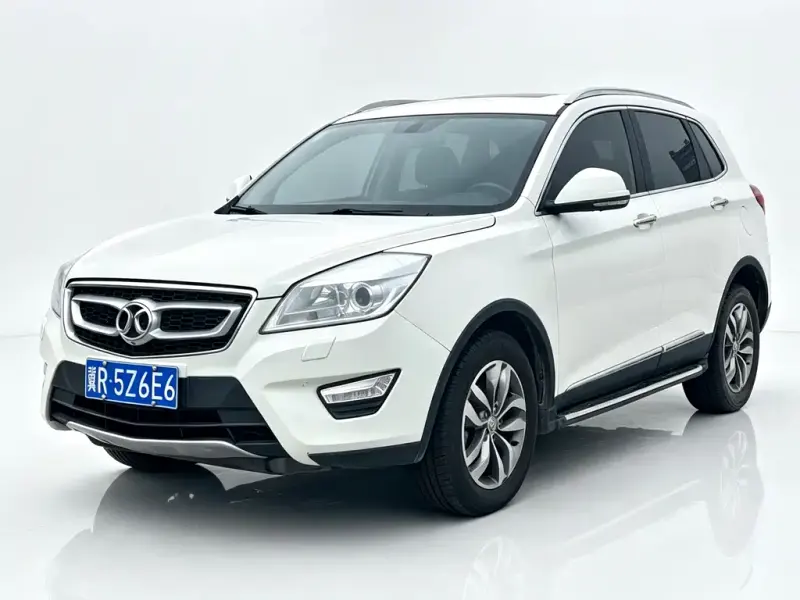 BAIC Senova X65, 2015 — фото 1