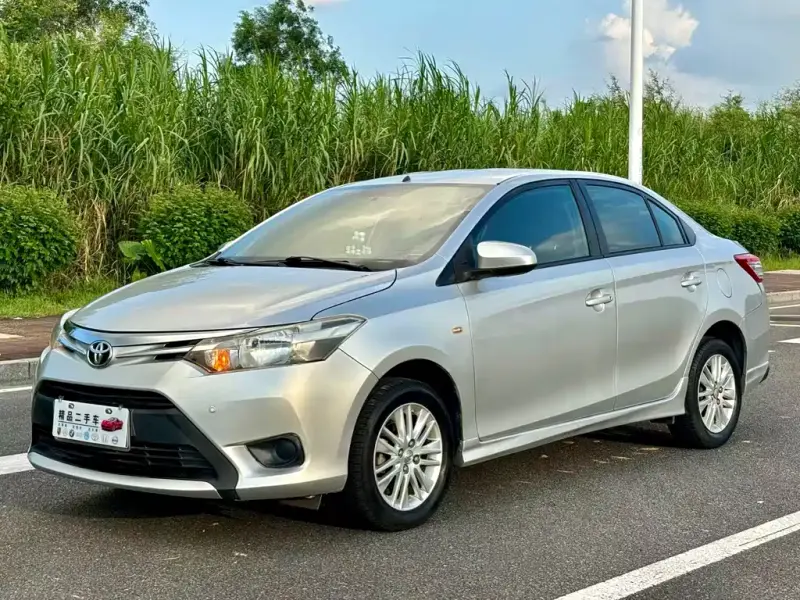 Toyota Vios, 2015 — фото 1