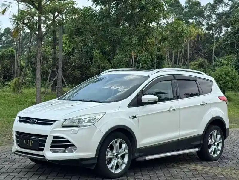 Ford Kuga, 2014