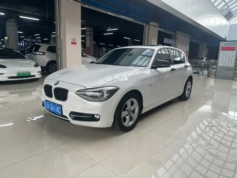 BMW 1 Series (Import), 2012