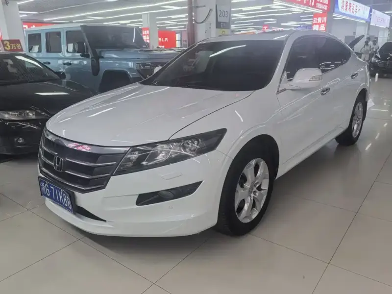 Honda Crosstour, 2013