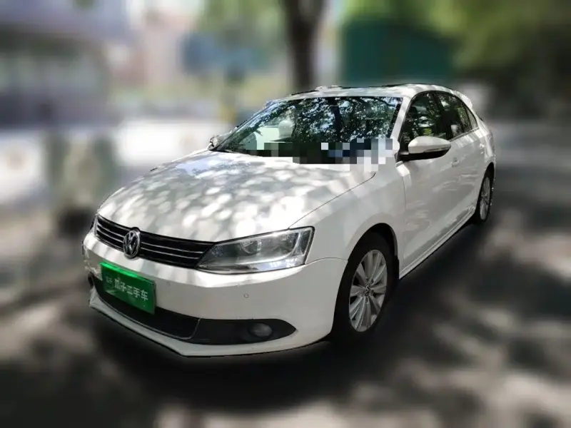 Volkswagen Sagitar, 2014