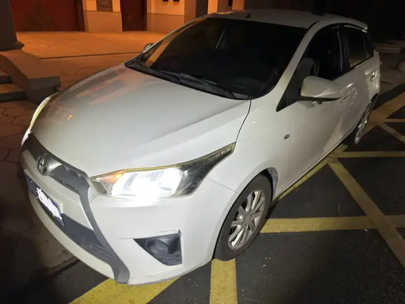 Toyota Yaris L, 2015