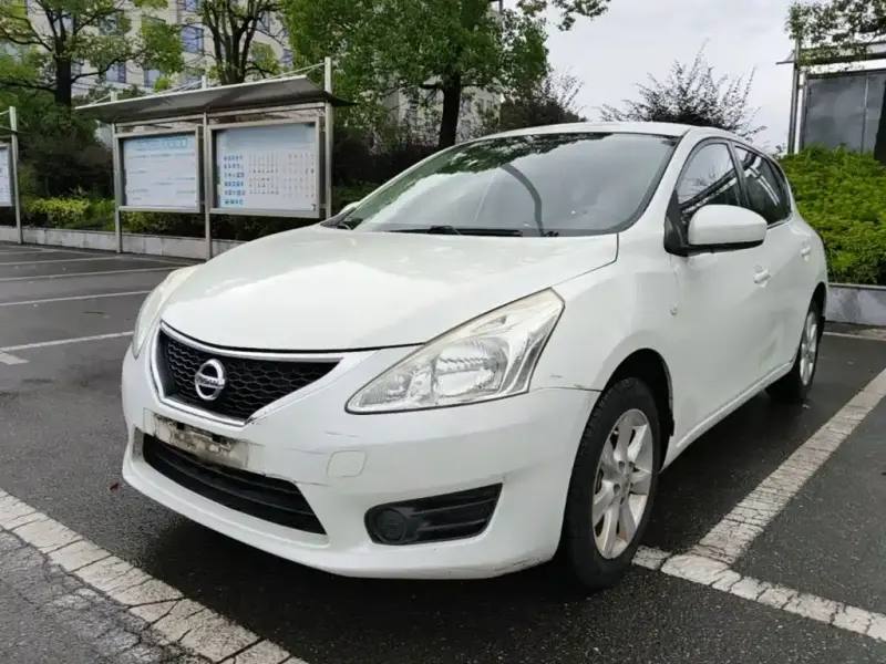Nissan Tiida, 2015
