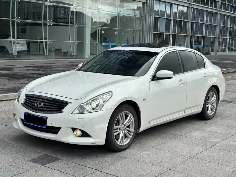 Infiniti G, 2011