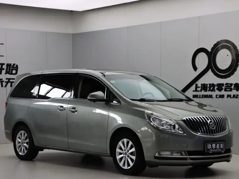 Buick GL8, 2013