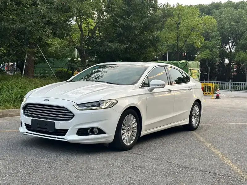 Ford Mondeo, 2015 — фото 1