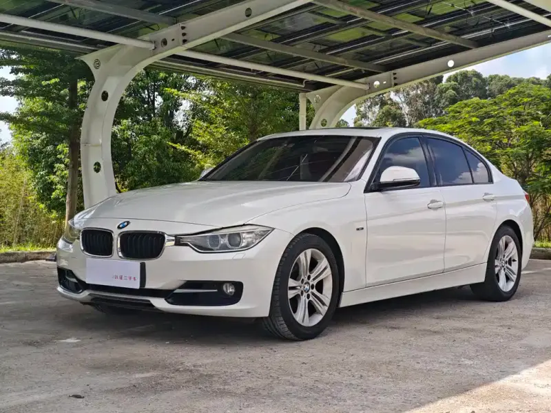 BMW 3 Series (Import), 2012