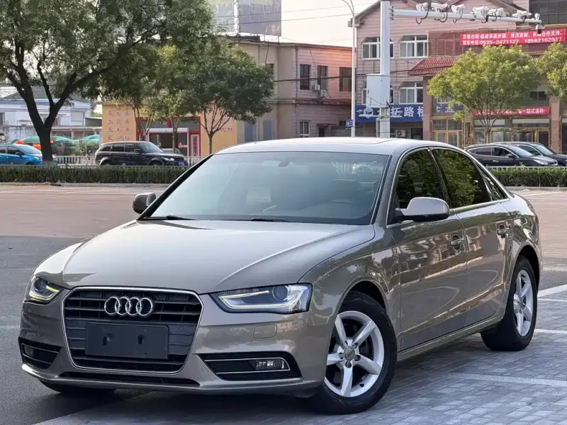 Audi A4L, 2013 — фото 1