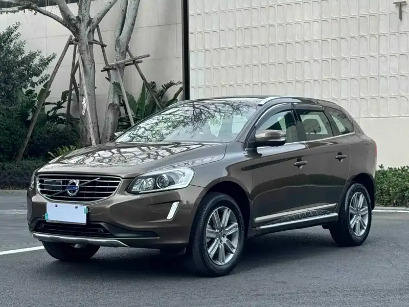 Volvo XC60, 2015