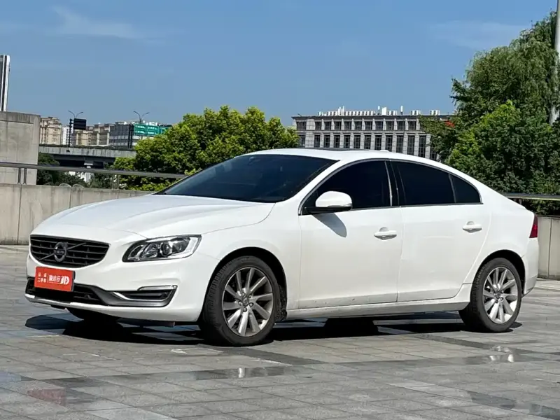 Volvo S60, 2016