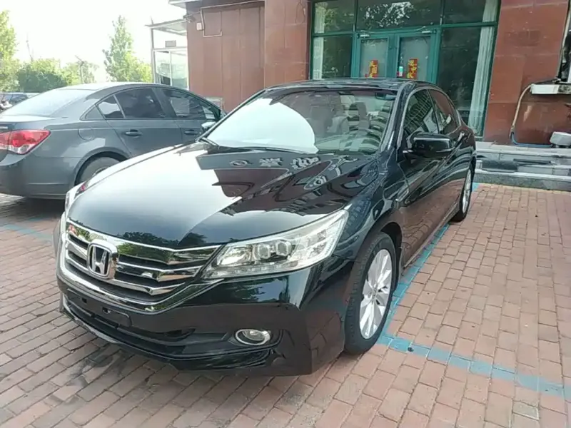 Honda Accord, 2015