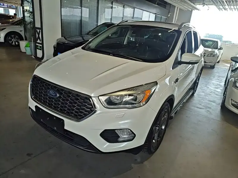 Ford Kuga, 2019