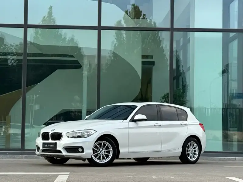 BMW 1 Series (Import), 2016