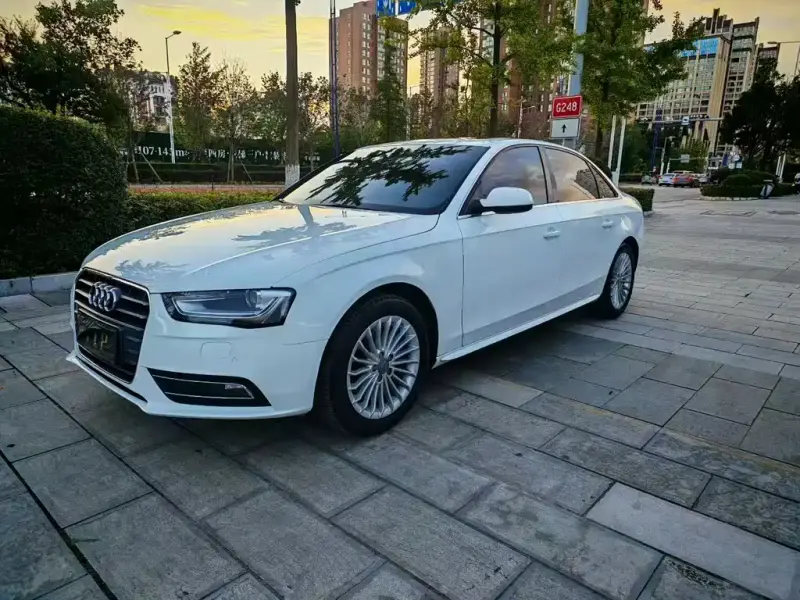 Audi A4L, 2014 — фото 1
