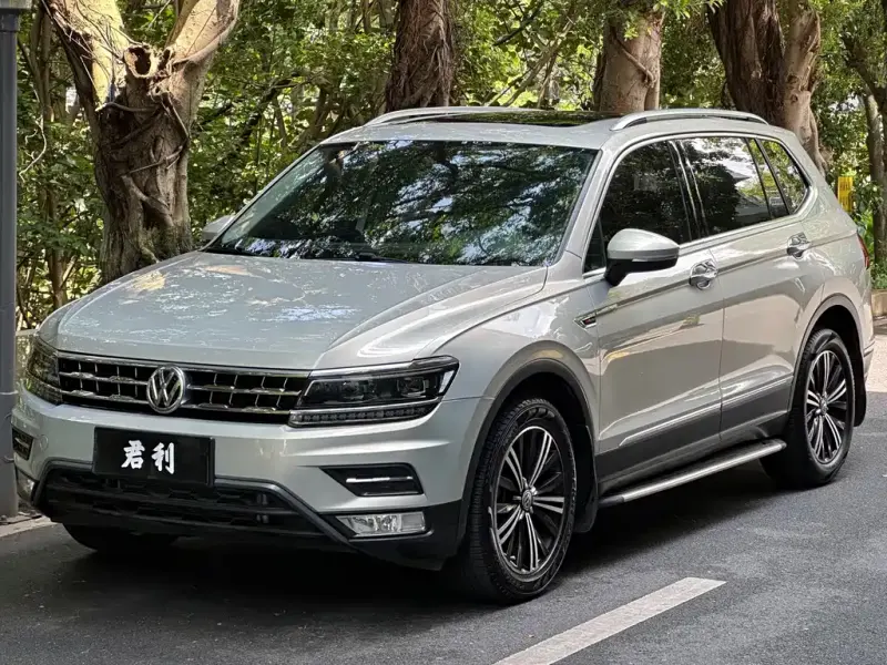 Volkswagen Tiguan L, 2017