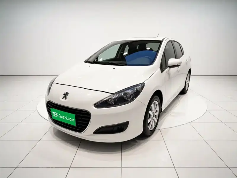 Peugeot 308, 2015