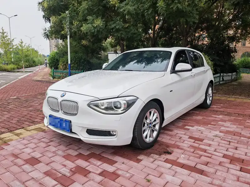 BMW 1 Series (Import), 2012