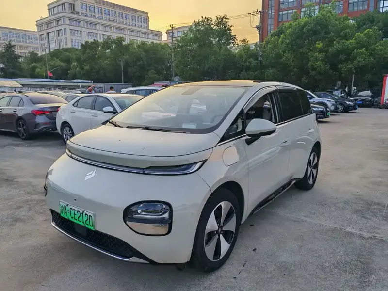 Baojun Yunduo, 2023