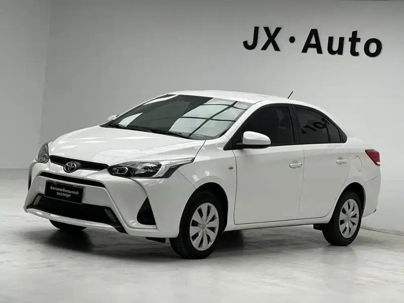 Toyota Yaris L, 2022