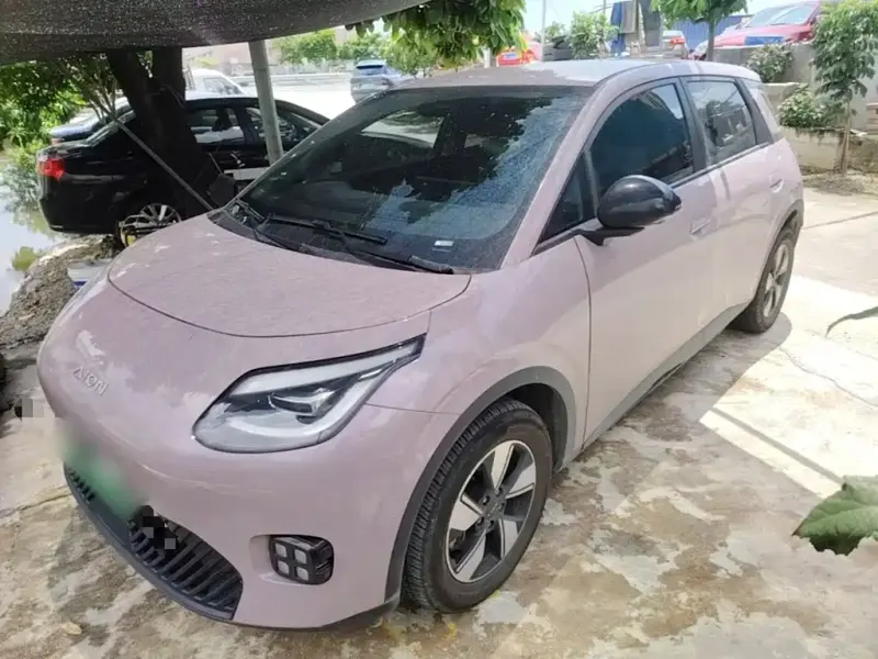 Aion UT, 2025
