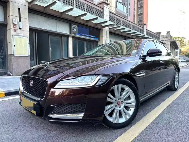 Jaguar XFL, 2018 — фото 1