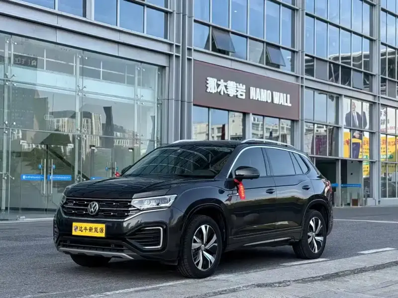 Volkswagen GTE, 2020