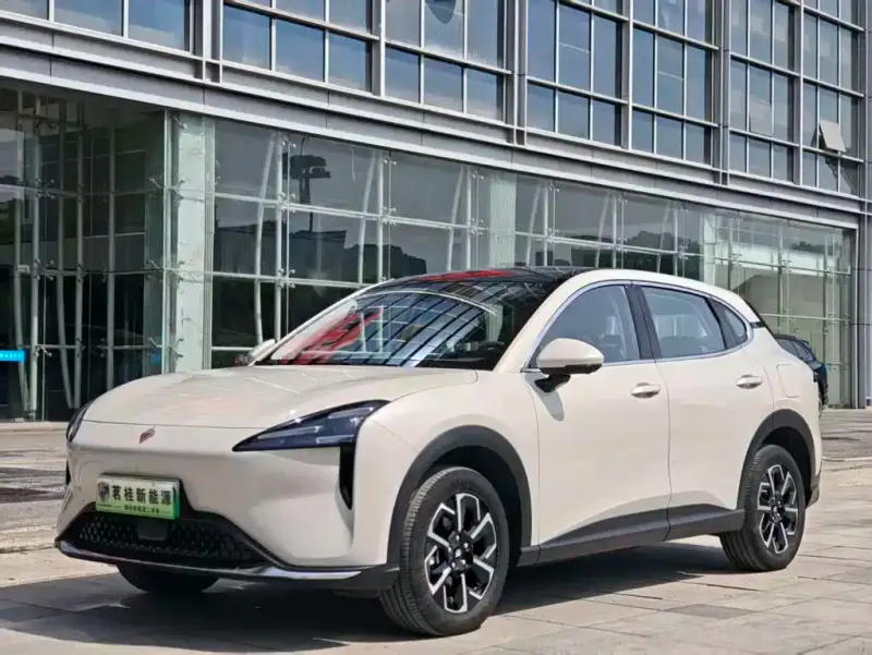 Baojun E6, 2025