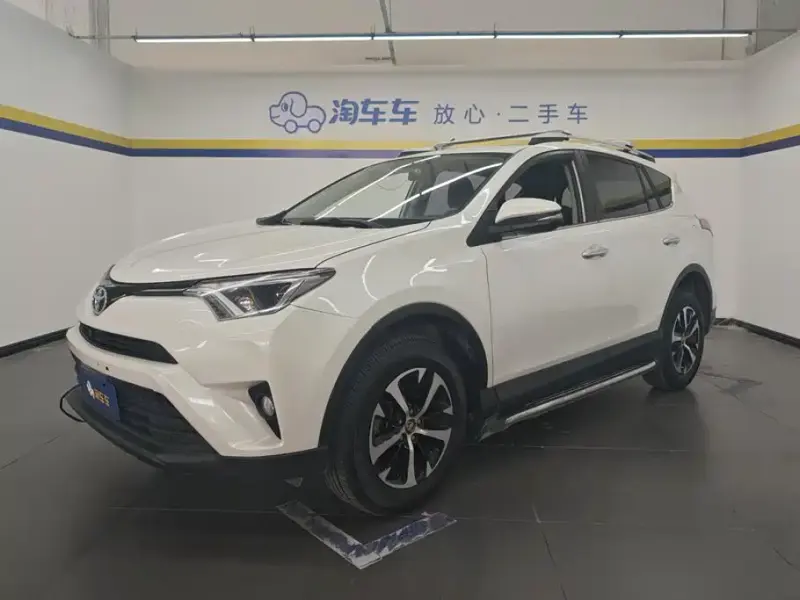 Toyota RAV4, 2019 — фото 1
